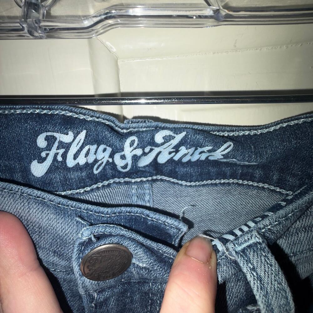 Flag & Anthem Men's 30/30 Blue Straight Leg Denim Jeans - Picture 2 of 7